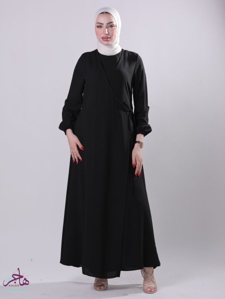 أسود