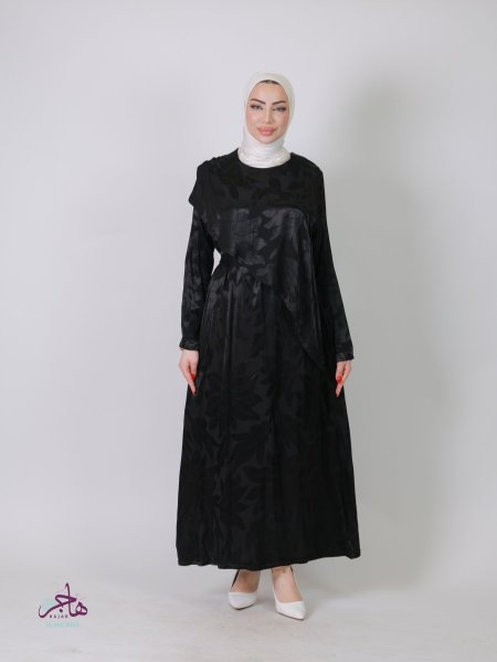 أسود