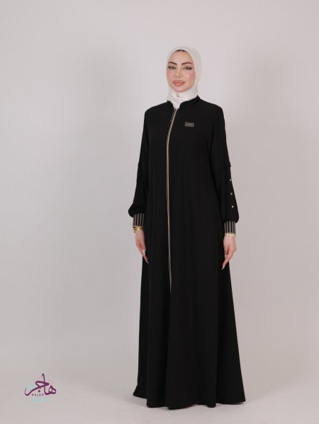 أسود