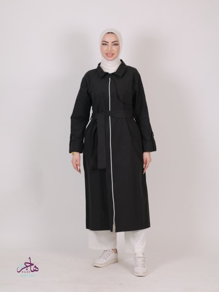 أسود