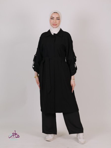 أسود