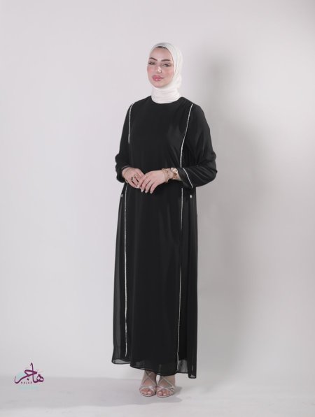 أسود
