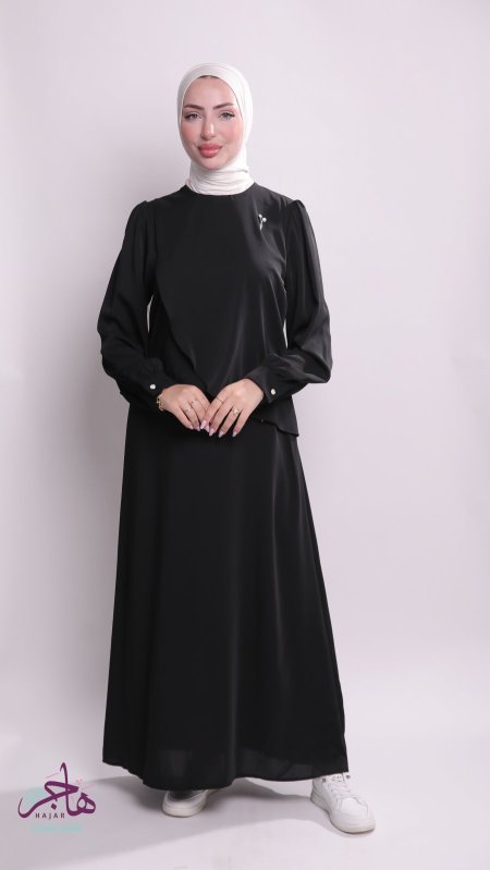 أسود